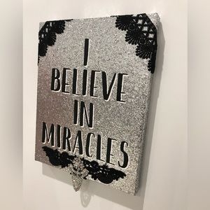 BNWT "I BELIEVE IN MIRACLES” Sparkle Canvas Wall Decor Black Lace Crystal